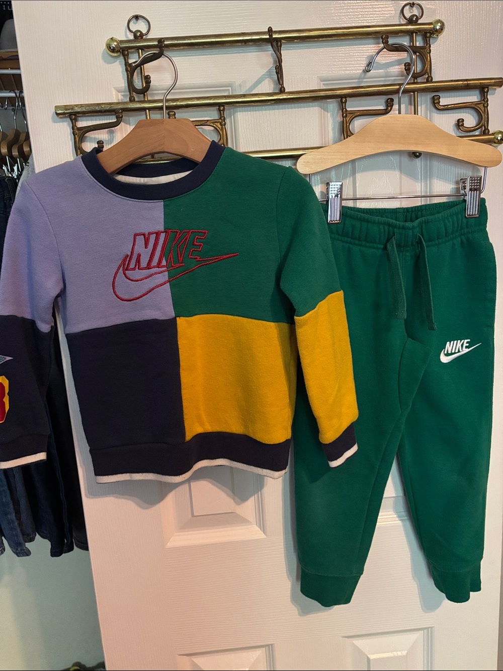 Nike Colorblock Kids Sweatshirt & Joggers Set - Green/Yellow/Navy/Purple
